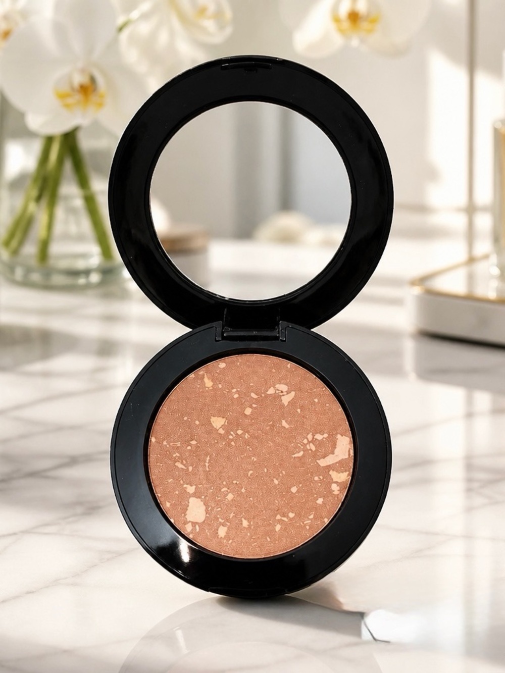Vincent longo Shimmering Pressed Bronzer - Warm Tan